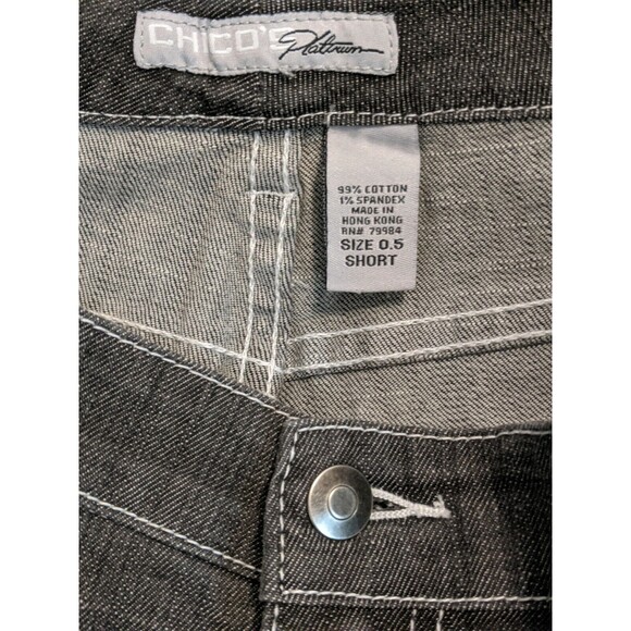 Chico's Platinum Gray Denim Straight Leg Jeans Size 6 (0.5) Embroidered Pockets - Picture 7 of 8